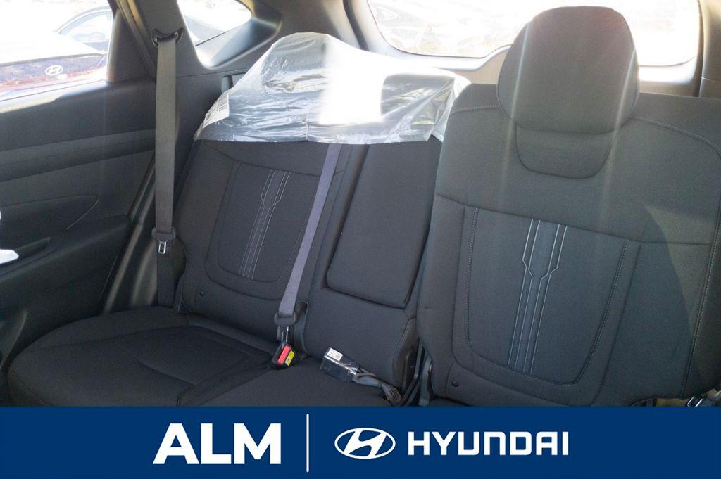 New 2026 Green HYUNDAI SEL FWD image 16