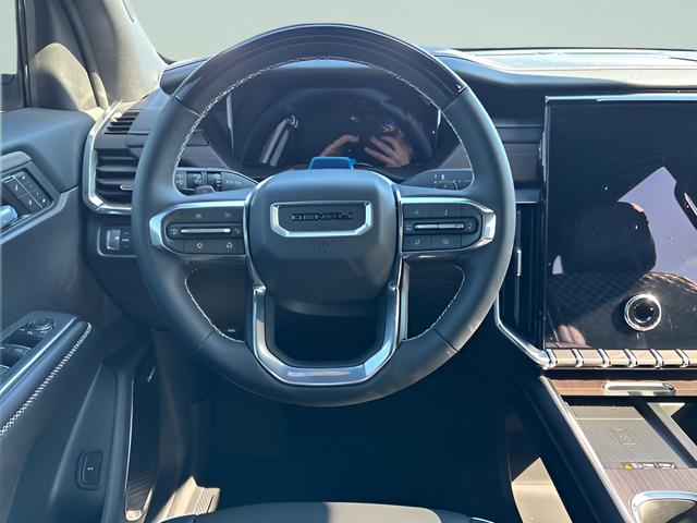 2026 GMC Acadia Denali AWD