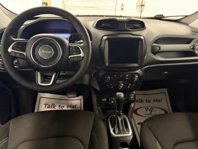 2023 Jeep Renegade Altitude 4x4