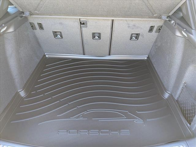 2026 Porsche Macan T