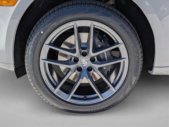 2026 Porsche Macan T