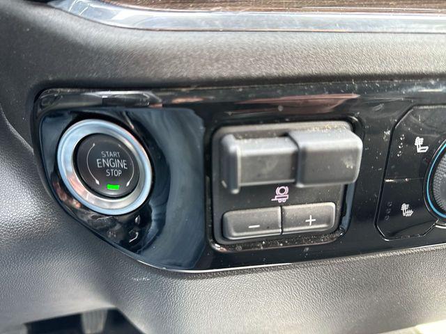 2025 Chevrolet Silverado 1500 4WD Crew Cab Standard Bed LT