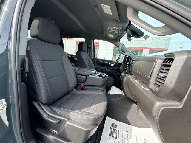 2025 Chevrolet Silverado 1500 4WD Crew Cab Standard Bed LT