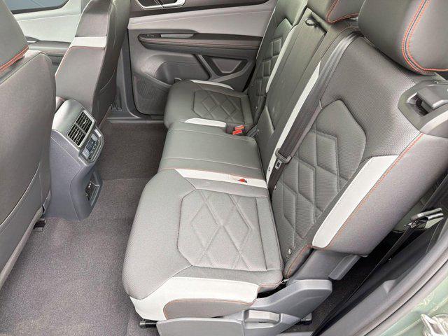 2026 Volkswagen Atlas Peak Edition
