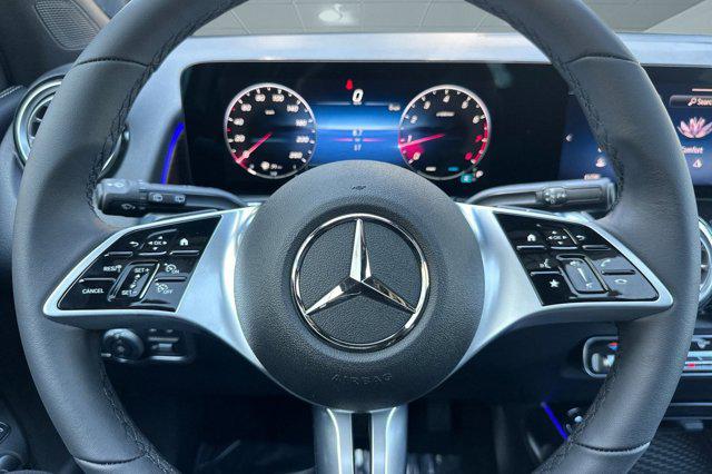 2026 Mercedes-Benz GLB 250