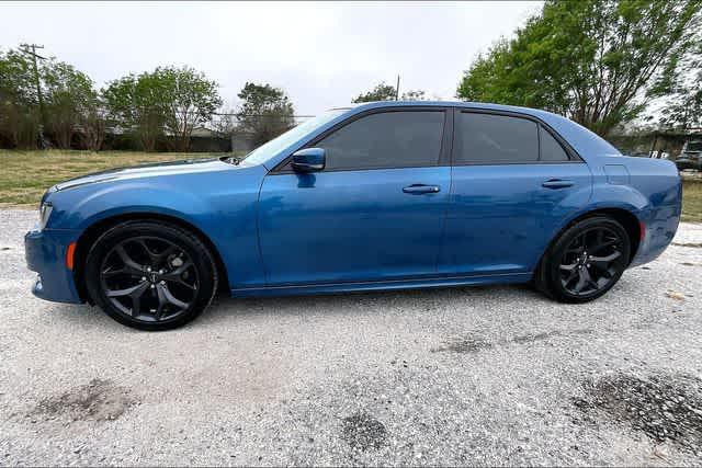 2023 Chrysler 300 Touring L