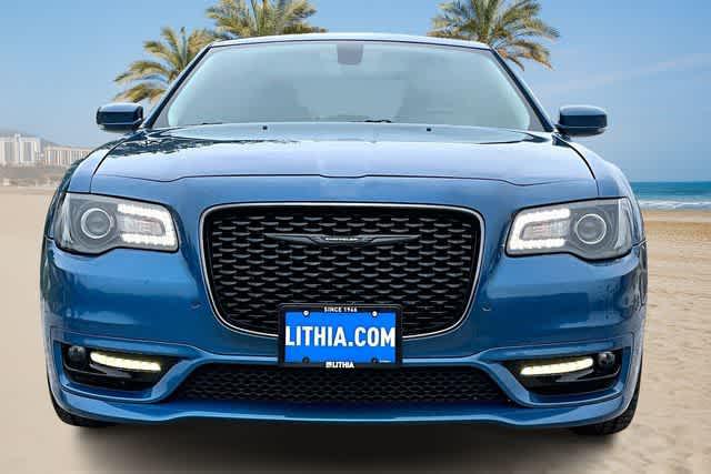 2023 Chrysler 300 Touring L