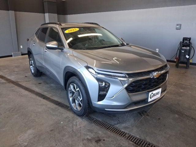 2025 Chevrolet Trax FWD LT