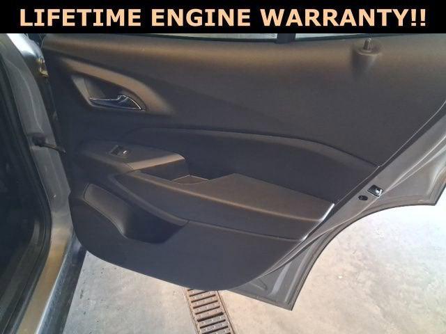 2025 Chevrolet Trax FWD LT