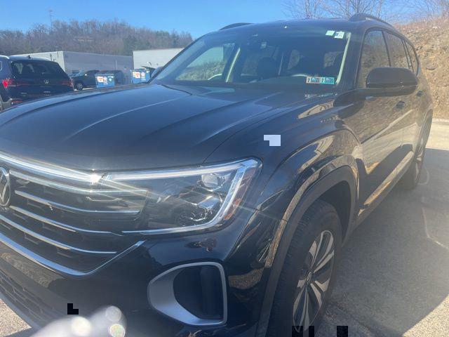 2025 Volkswagen Atlas 2.0T SE