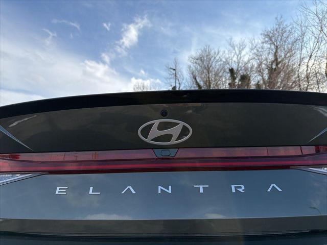 2026 Hyundai Elantra Hybrid SEL Sport