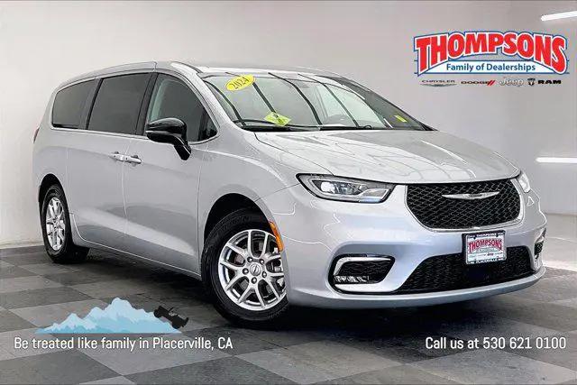 2024 Chrysler Pacifica Touring L for sale in Placerville, CA