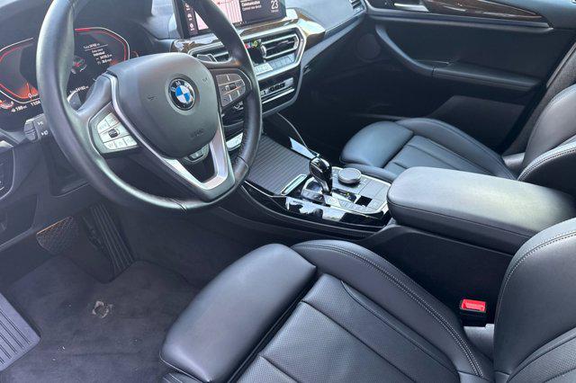 2023 BMW X4 xDrive30i