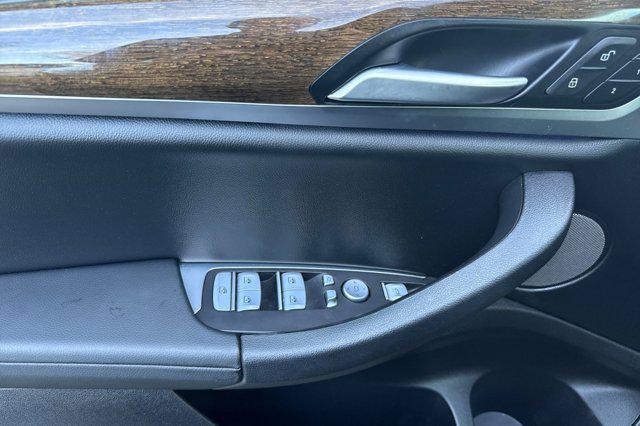 2023 BMW X4 xDrive30i