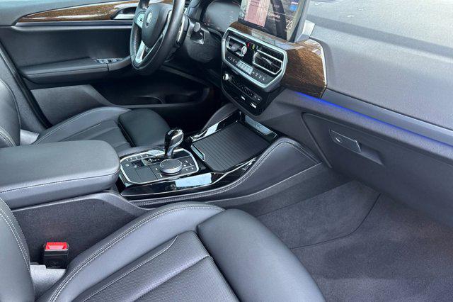 2023 BMW X4 xDrive30i