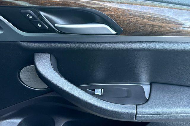 2023 BMW X4 xDrive30i