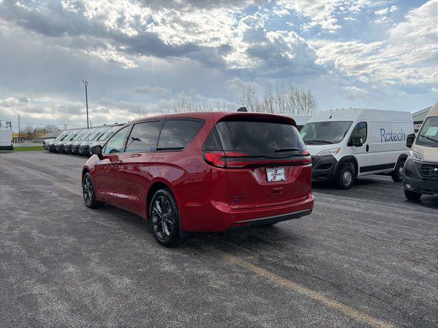 2026 Chrysler Pacifica PACIFICA SELECT