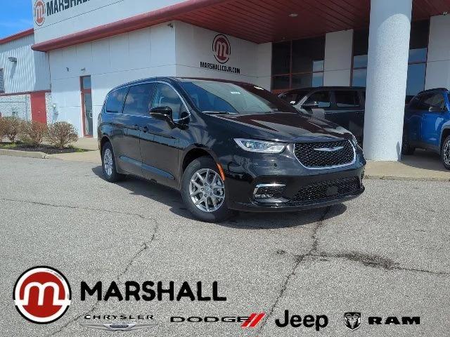 2026 Chrysler Pacifica Select for sale in Crittenden, KY