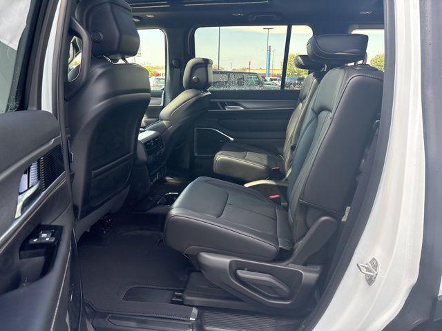 2026 Jeep Grand Wagoneer Upland