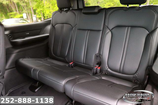 2026 Jeep Grand Wagoneer 4x2