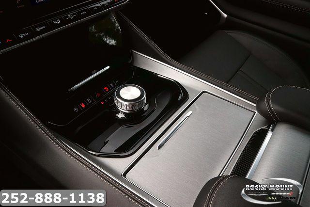 2026 Jeep Grand Wagoneer 4x2