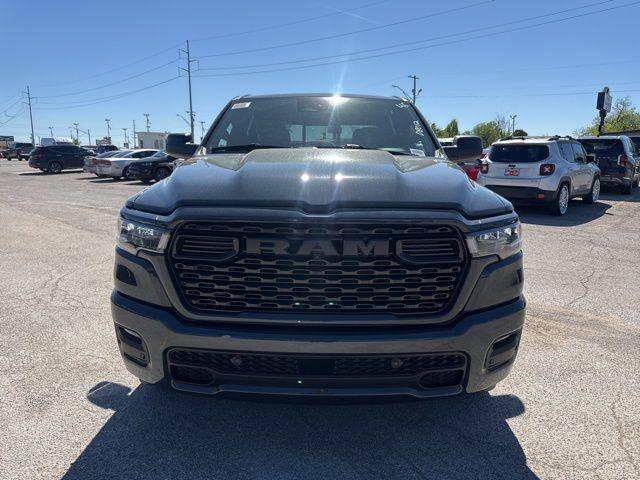 2026 RAM 1500 RAM 1500 EXPRESS CREW CAB 4X4 57 BOX