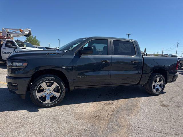 2026 RAM 1500 RAM 1500 EXPRESS CREW CAB 4X4 57 BOX