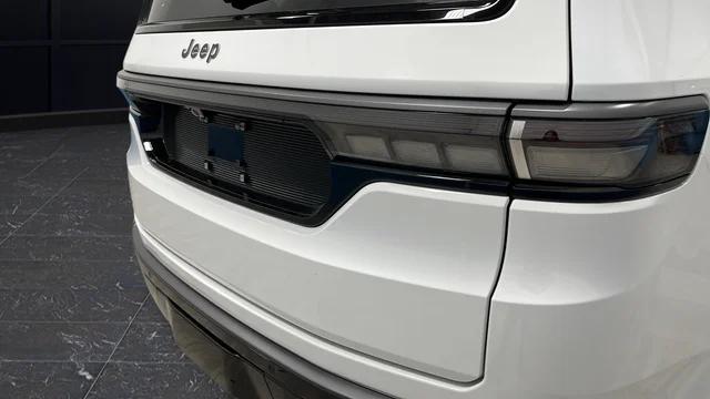 2026 Jeep Grand Wagoneer Upland
