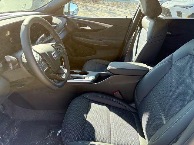 2026 Buick NV Preferred FWD