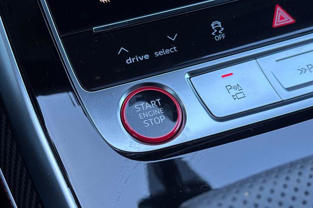2026 Audi RS Q8 performance quattro tiptronic