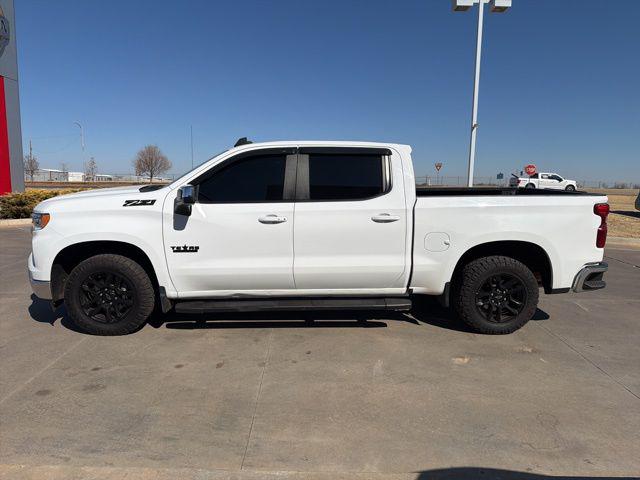2022 Chevrolet Silverado 1500 4WD Crew Cab Standard Bed LT