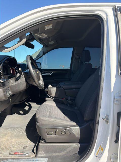 2022 Chevrolet Silverado 1500 4WD Crew Cab Standard Bed LT