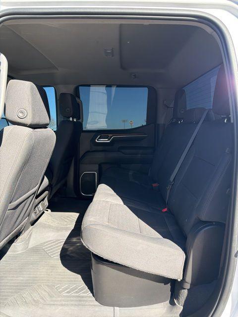 2022 Chevrolet Silverado 1500 4WD Crew Cab Standard Bed LT