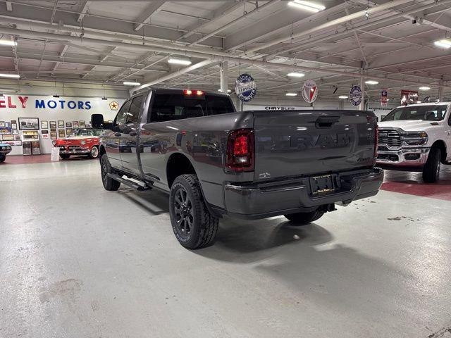 2026 RAM Ram 2500 RAM 2500 BLACK EXPRESS CREW CAB 4X4 8 BOX