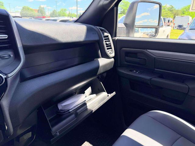 2026 Ram 3500 Tradesman Regular Cab 4x4 8 Box