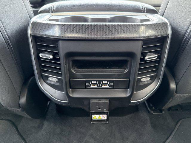 2025 Ram 1500 Big Horn Crew Cab 4x4 5'7" Box