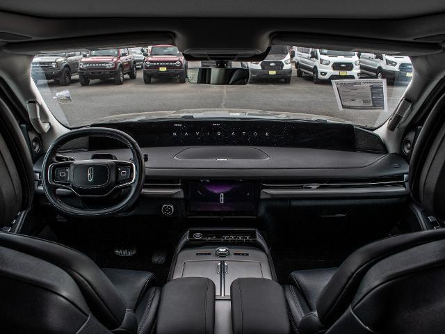 2025 Lincoln Navigator Reserve L