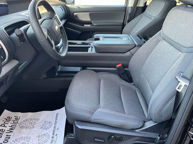 2025 Ford Expedition Active MAX