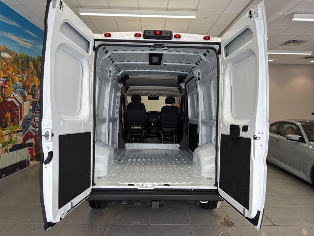 2026 Ram ProMaster Cargo Van Tradesman High Roof 136 WB w/Pass Seat