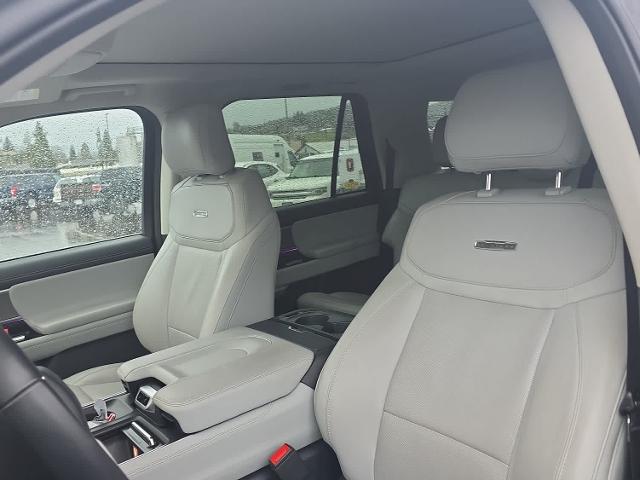 2025 Ford Expedition Platinum MAX