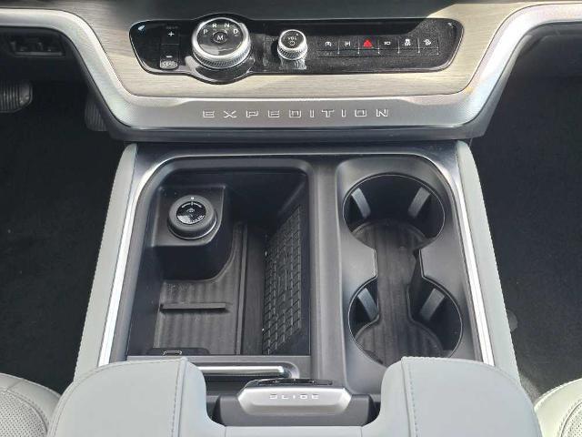2025 Ford Expedition Platinum MAX