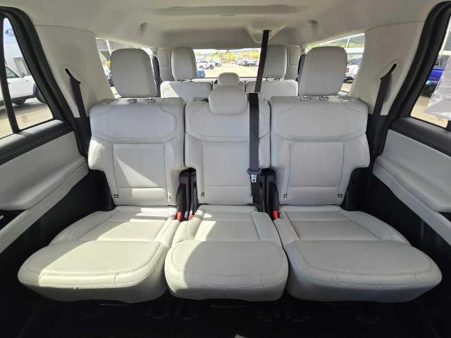 2025 Ford Expedition Platinum MAX