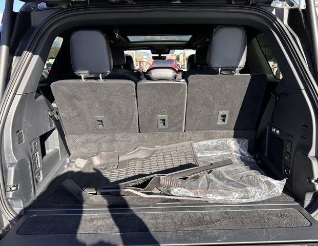 2025 Lincoln Navigator Black Label