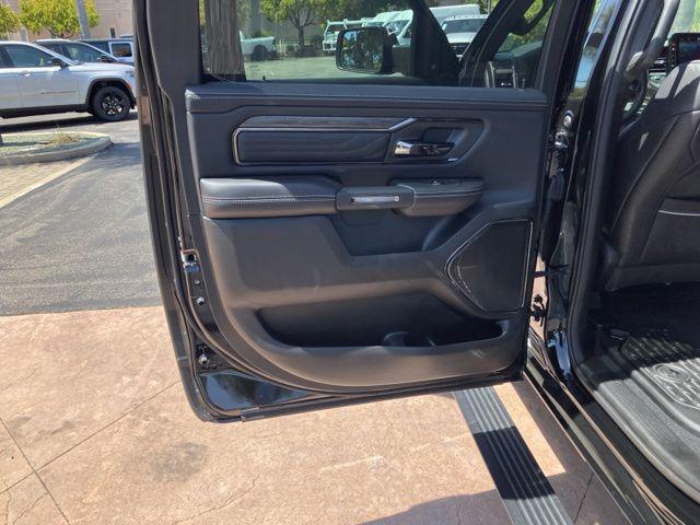 2026 Ram 1500 Limited Crew Cab 4x4 5'7" Box