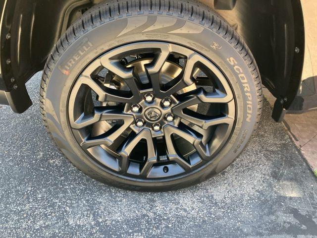 2026 Ram 1500 Limited Crew Cab 4x4 5'7" Box