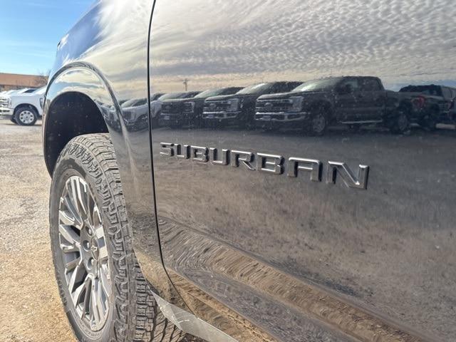 2025 Chevrolet Suburban 4WD Z71