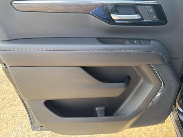 2025 Chevrolet Suburban 4WD Z71