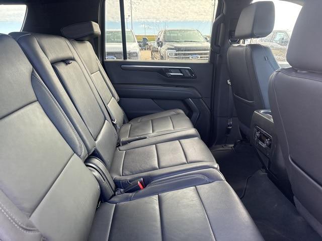 2025 Chevrolet Suburban 4WD Z71