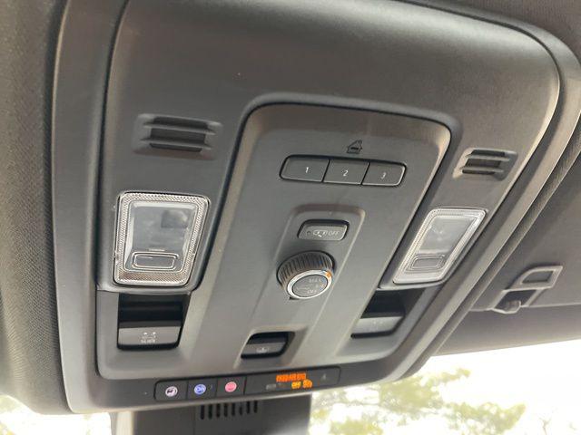 2023 Chevrolet Tahoe 4WD RST