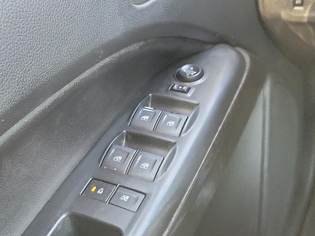 2022 GMC Canyon 2WD Crew Cab Short Box Elevation